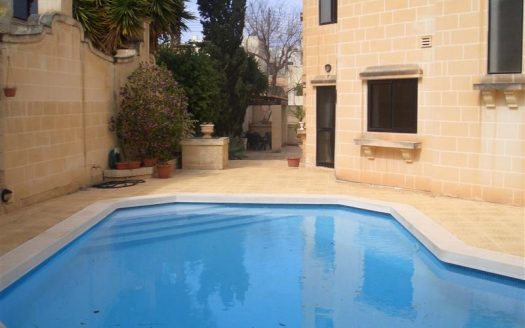 Villa mitoyenne à High Ridge