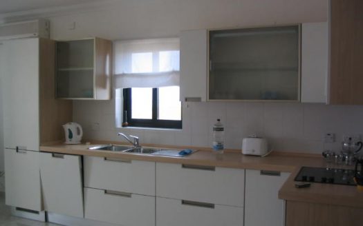 Appartement avec terrasse à Madliena