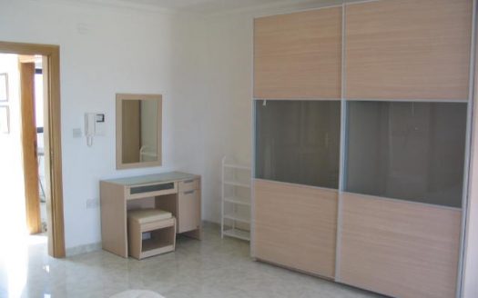 Appartement avec terrasse à Madliena