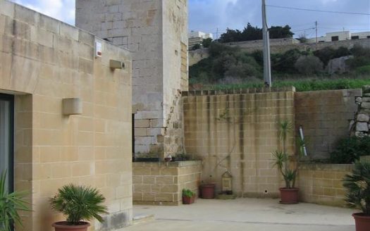 Maison de plain pied à Madliena