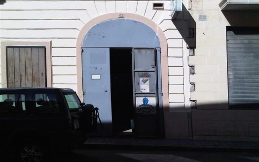 Shop à Qormi