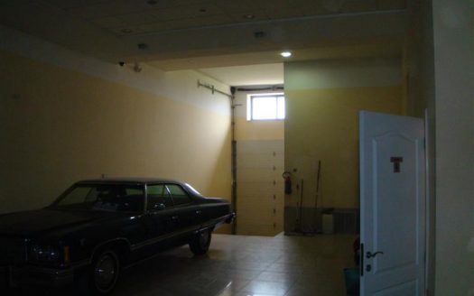 Showroom à Zebbug