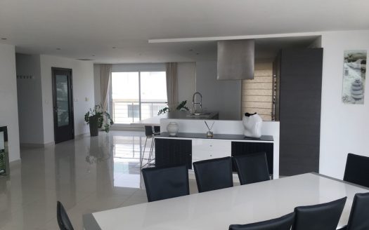 Duplex Appartement avec terrasse à Madliena