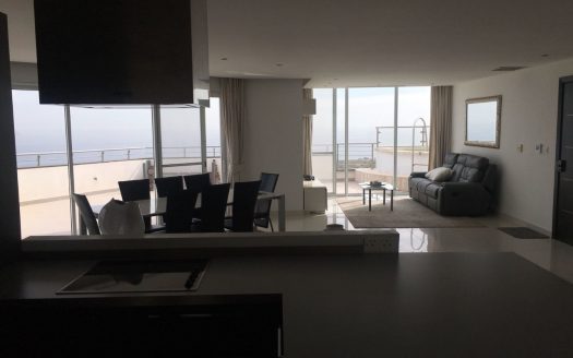 Duplex Appartement avec terrasse à Madliena