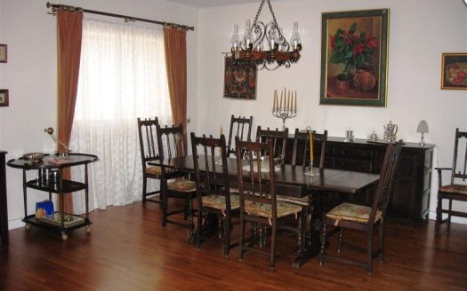 Maison de plain pied à Madliena
