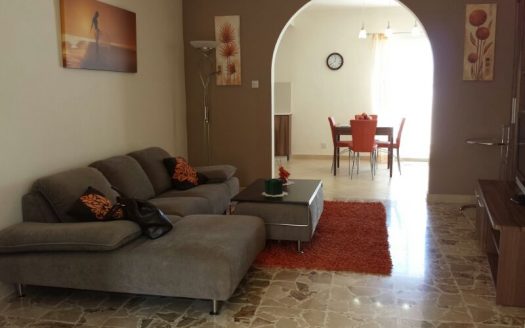 Maisonette sur un niveau à Qawra