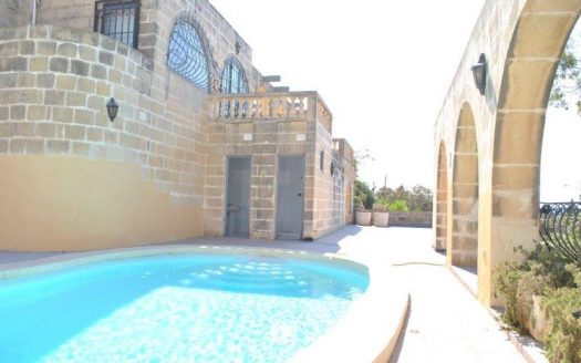Maison de plain pied à Madliena