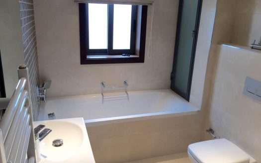 Appartement avec terrasse à Madliena