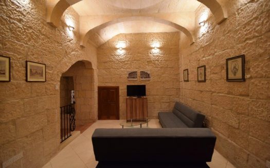 Maisonette sur un niveau à La Valette
