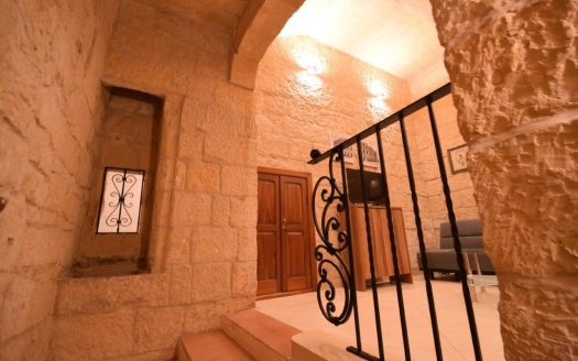 Maisonette sur un niveau à La Valette