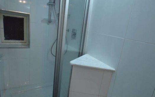 Maisonette sur un niveau à La Valette