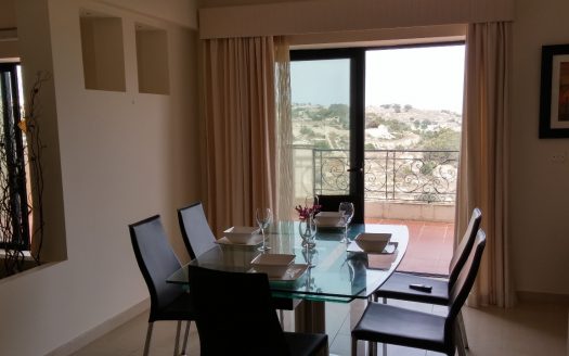 Appartement avec terrasse à Madliena