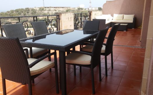 Appartement avec terrasse à Madliena