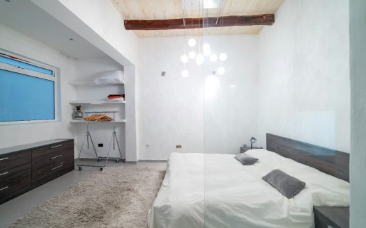 Maisonette sur un niveau à La Valette