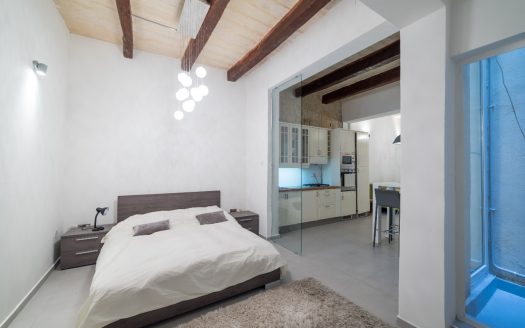Maisonette sur un niveau à La Valette