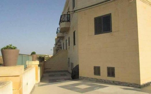 Maisonette sur un niveau à Mosta