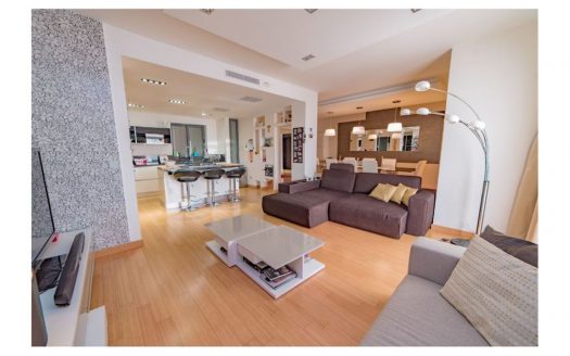 Appartement à Madliena