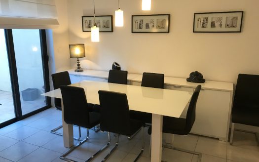 Maisonette sur un niveau à Pembroke