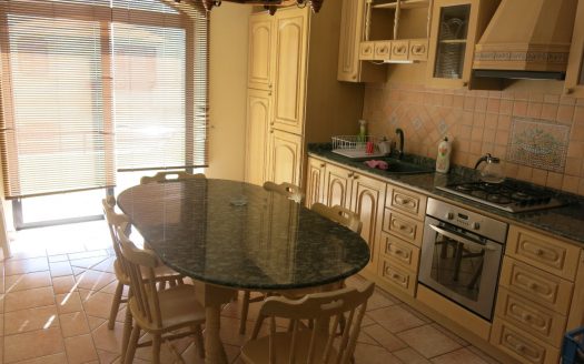 Maisonette sur un niveau à Gharghur
