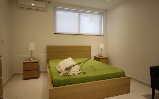 Maisonette sur un niveau à Xemxija