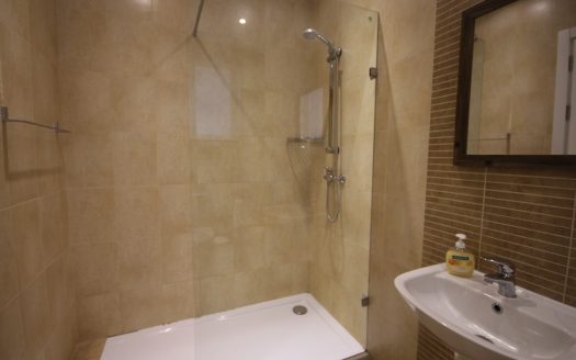 Maisonette sur un niveau à Xemxija