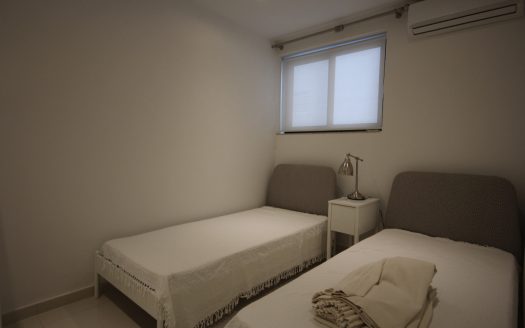 Maisonette sur un niveau à Xemxija