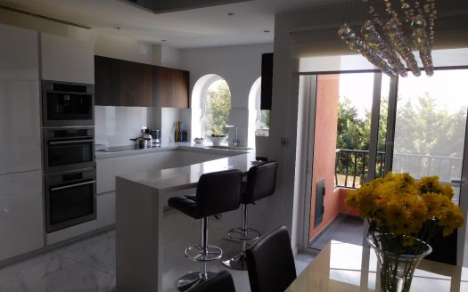 Maisonette en duplex à Madliena
