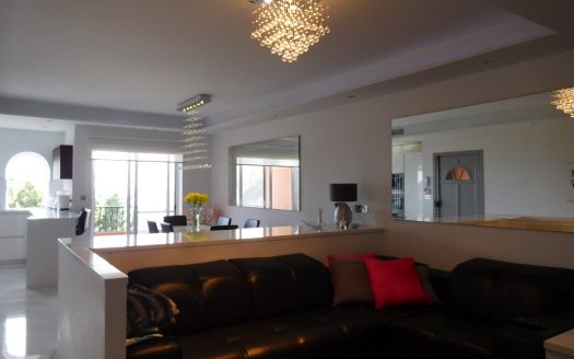 Maisonette en duplex à Madliena