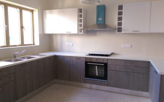 Maisonette sur un niveau à Qrendi
