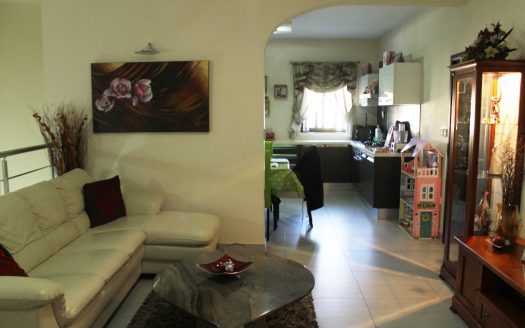 Maisonette sur un niveau à Zabbar