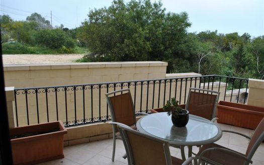 Maisonette sur un niveau à Xemxija