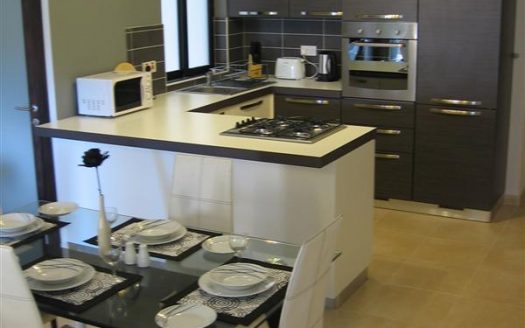 Maisonette sur un niveau à Xemxija