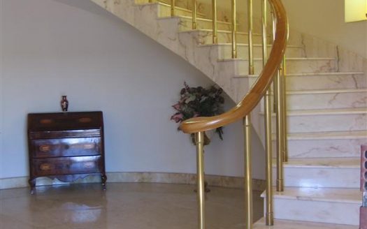 Maisonette sur un niveau à Qawra