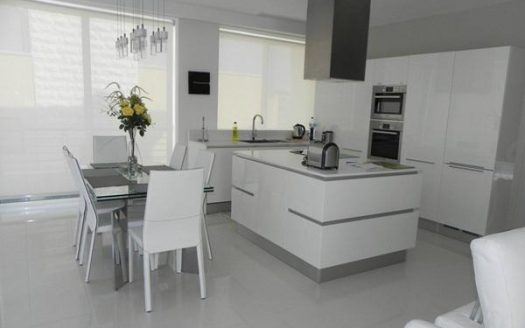 Maisonette sur un niveau à Bahar ic-Caghaq