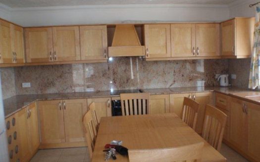 Maisonette sur un niveau à Xemxija