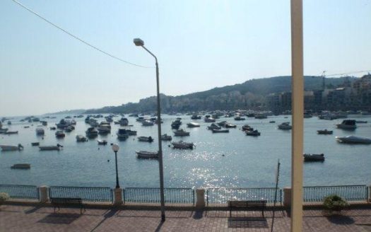 Maisonette sur un niveau à Xemxija