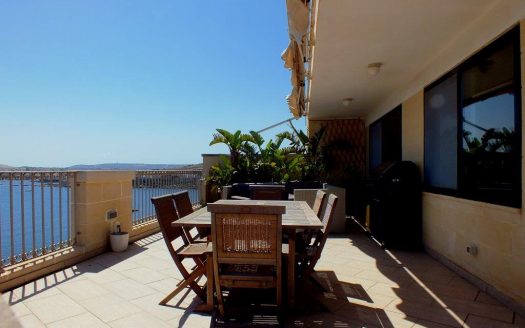 Appartement avec terrasse à Xemxija