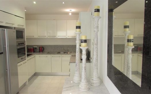 Maisonette sur un niveau à Madliena
