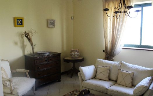 Maisonette sur un niveau à Xemxija