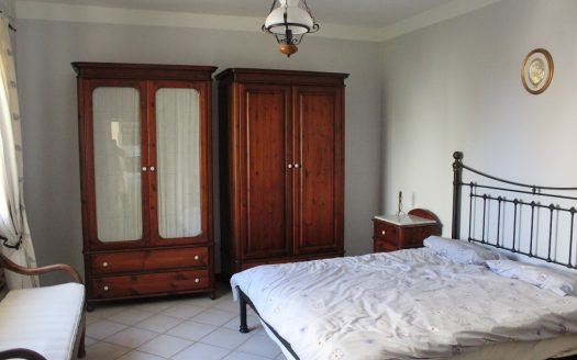 Maisonette sur un niveau à Xemxija