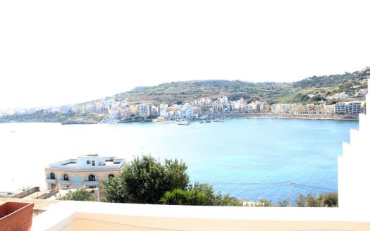 Maisonette sur un niveau à Xemxija