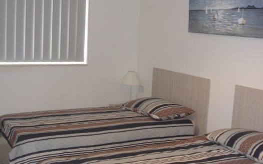 Maisonette sur un niveau à Manikata