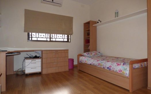 Maisonette sur un niveau à Madliena