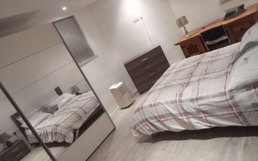 Appartement à Mensija