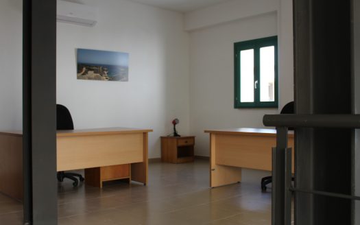 Bureaux à Paola