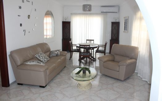 Maisonette sur un niveau à The Village