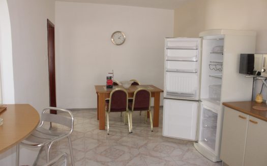 Maisonette sur un niveau à The Village