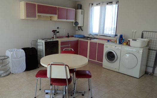 Maisonette sur un niveau à Luqa