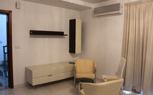 Duplex Appartement avec terrasse à Mosta