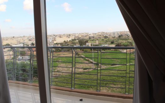 Duplex Appartement avec terrasse à Mosta